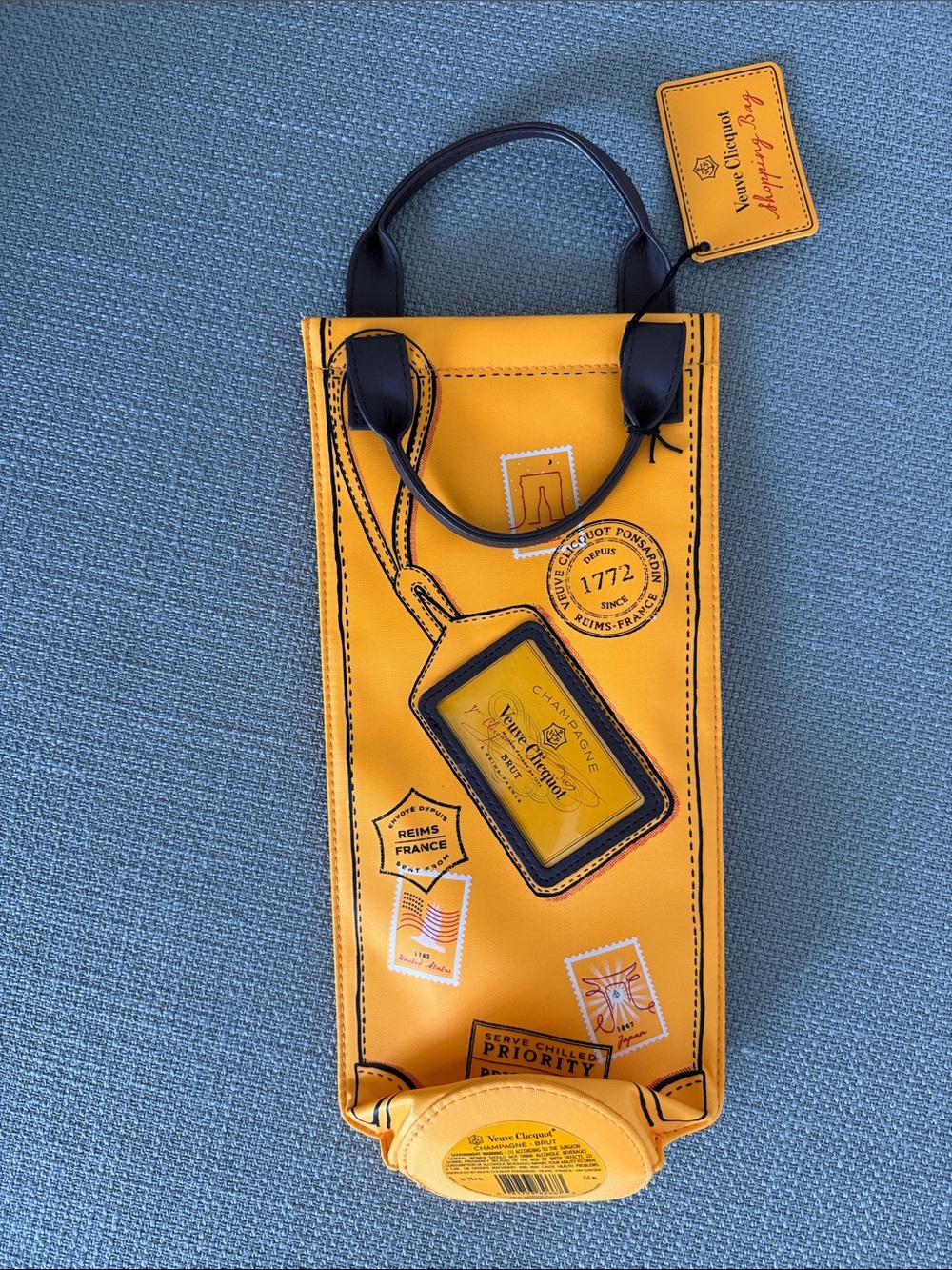 NEW ✨ Veuve Clicquot BOTTLE Bag